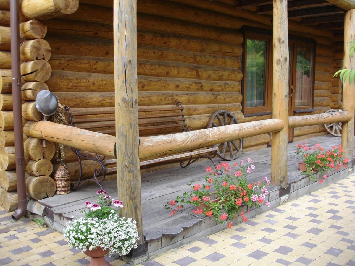 Смерекова Хата Pochaiv Buitenkant foto